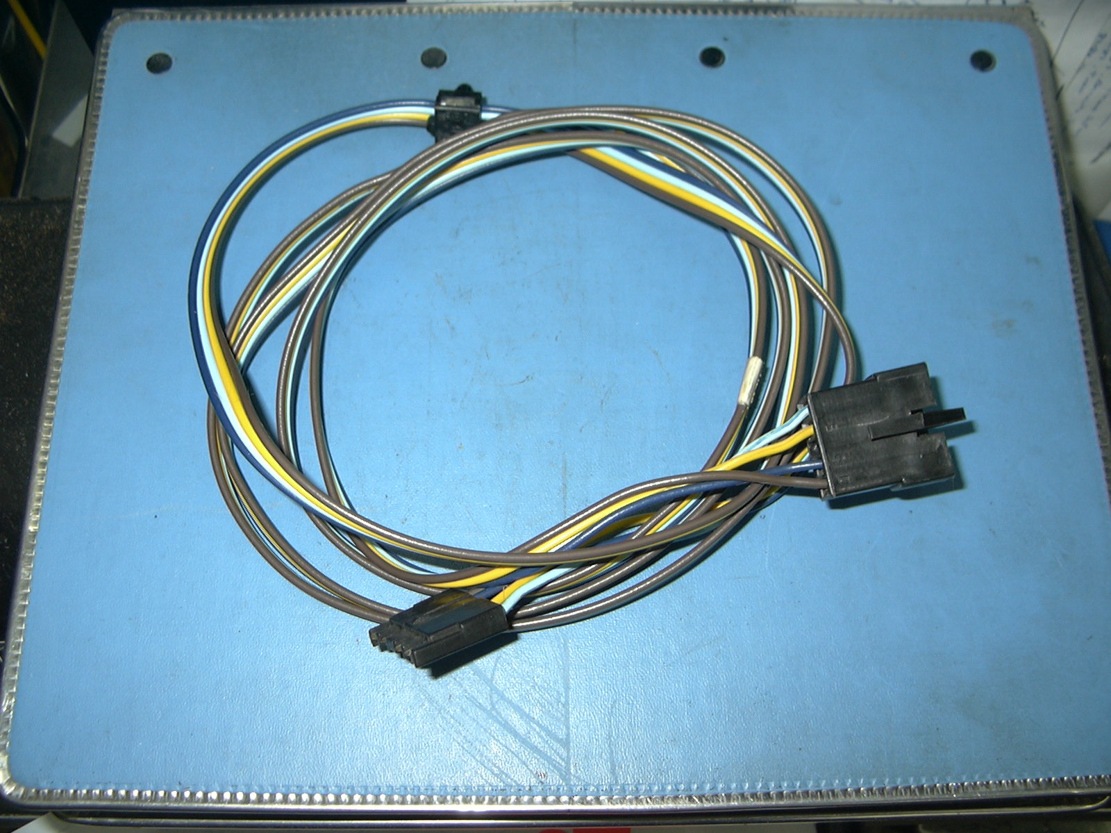 1982-1991 Chevy,Pontiac Radio Rear Speaker Wire Assembly NOS # 12031380 Image 1