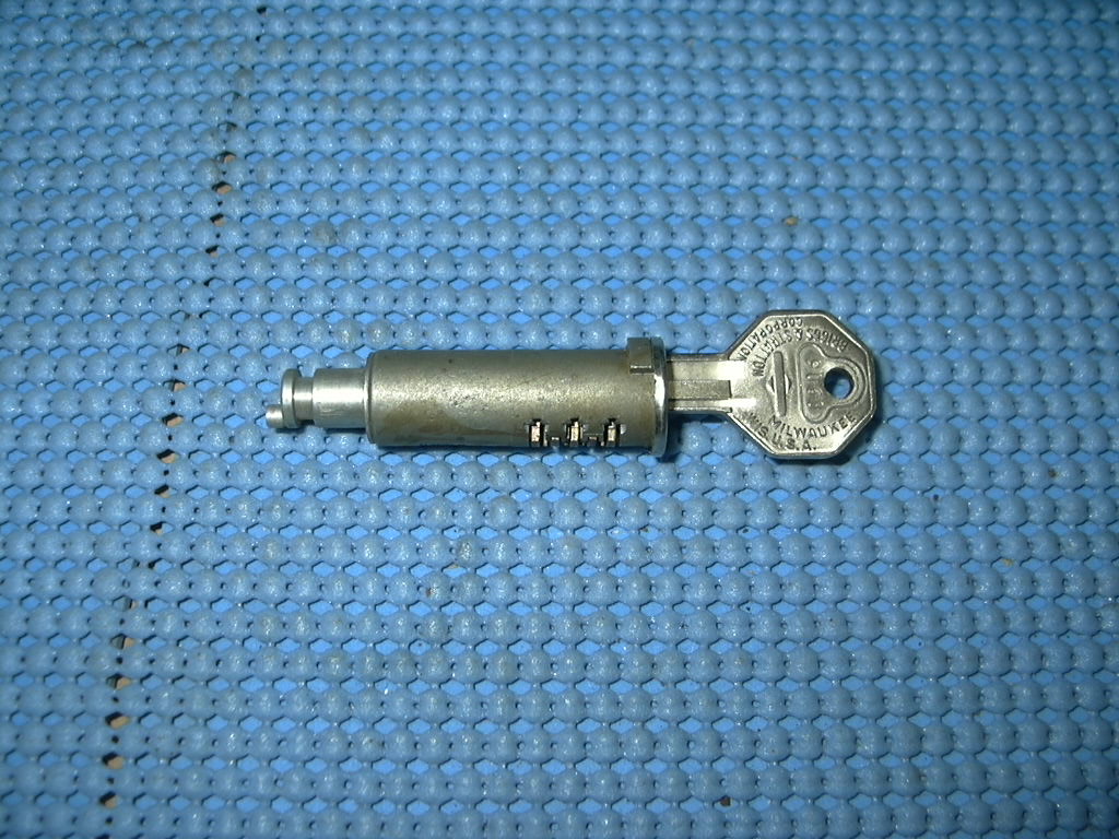 1947-1958 GM Wagon End Gate Lock Cylinder NOS # 3692500