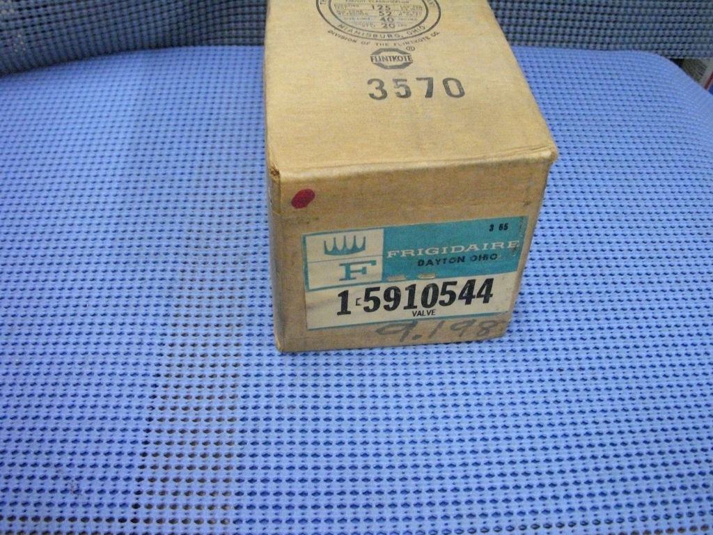 1965 GM A/C Evaporator Bypass Throttling Suction Valve NOS # 5910544