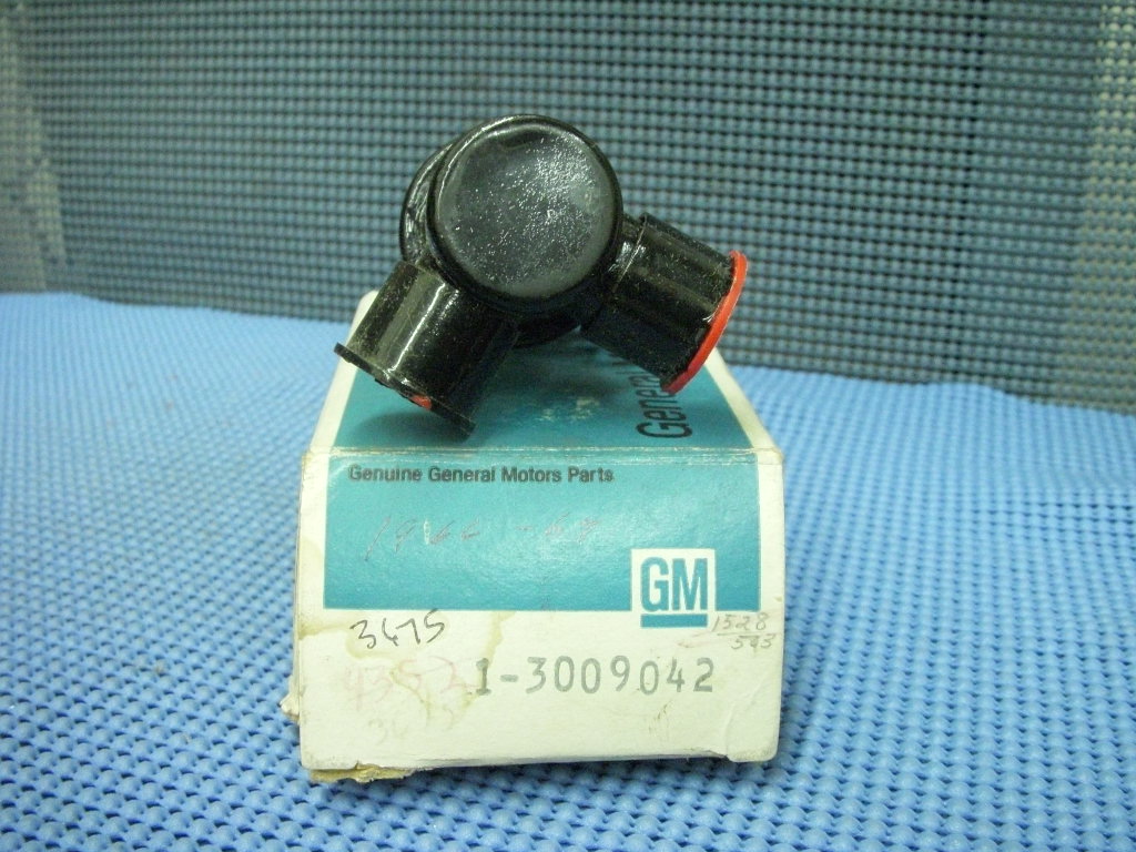 1966 - 1967 Oldsmobile Air Injection Reactor Thermostatic Vacuum Valve NOS # 3009042