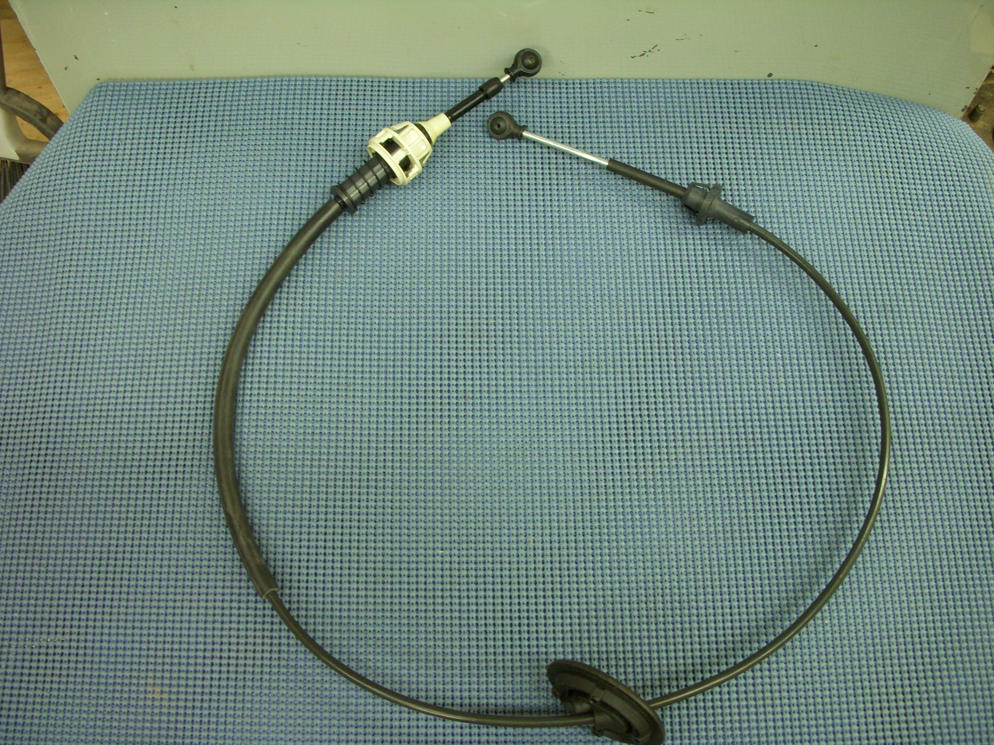 1995 - 2002 GM Transmission Shift Control Cable NOS # 22621784