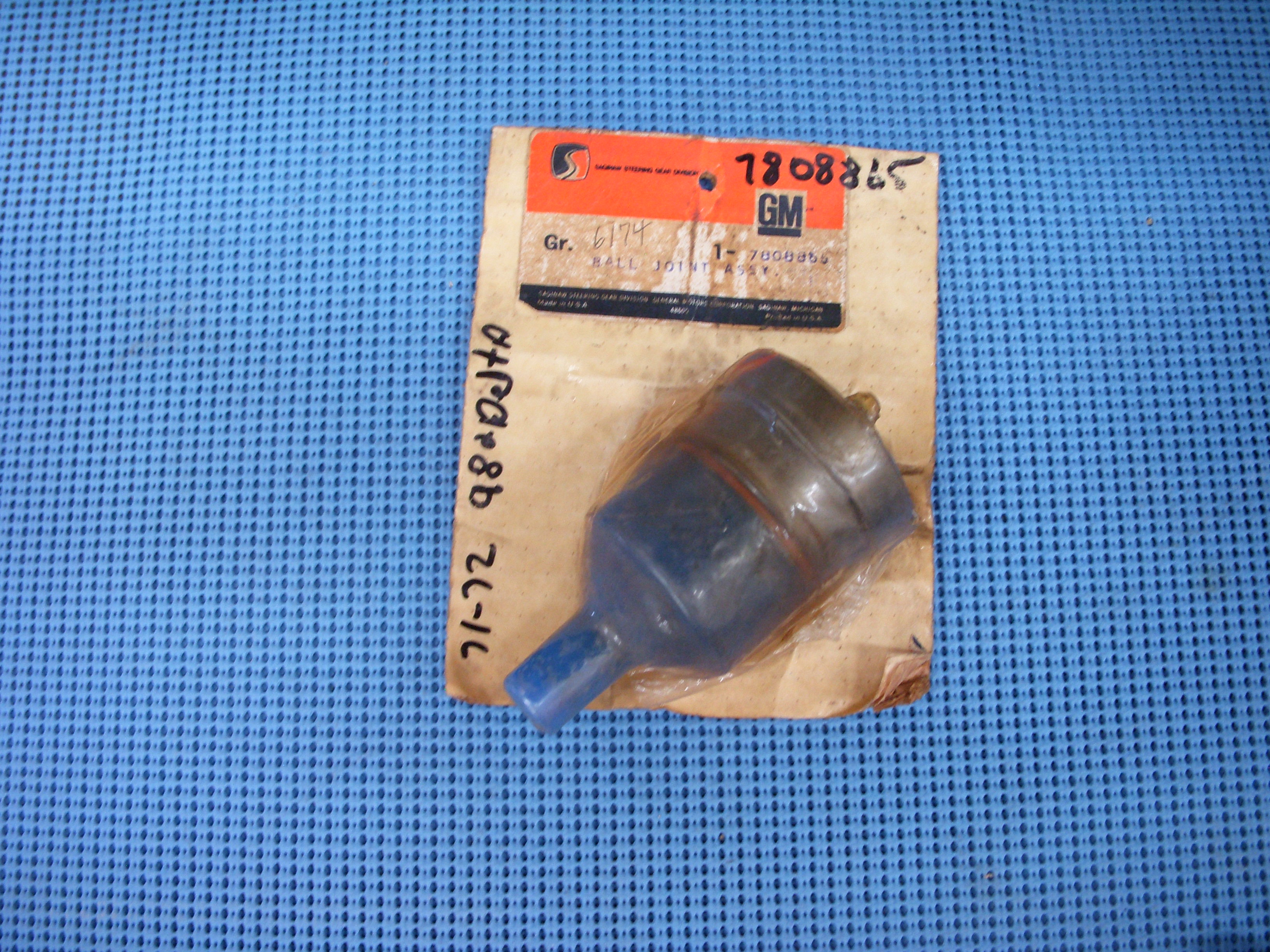 1971-1972 GM Lower Ball Joint NOS # 7808865