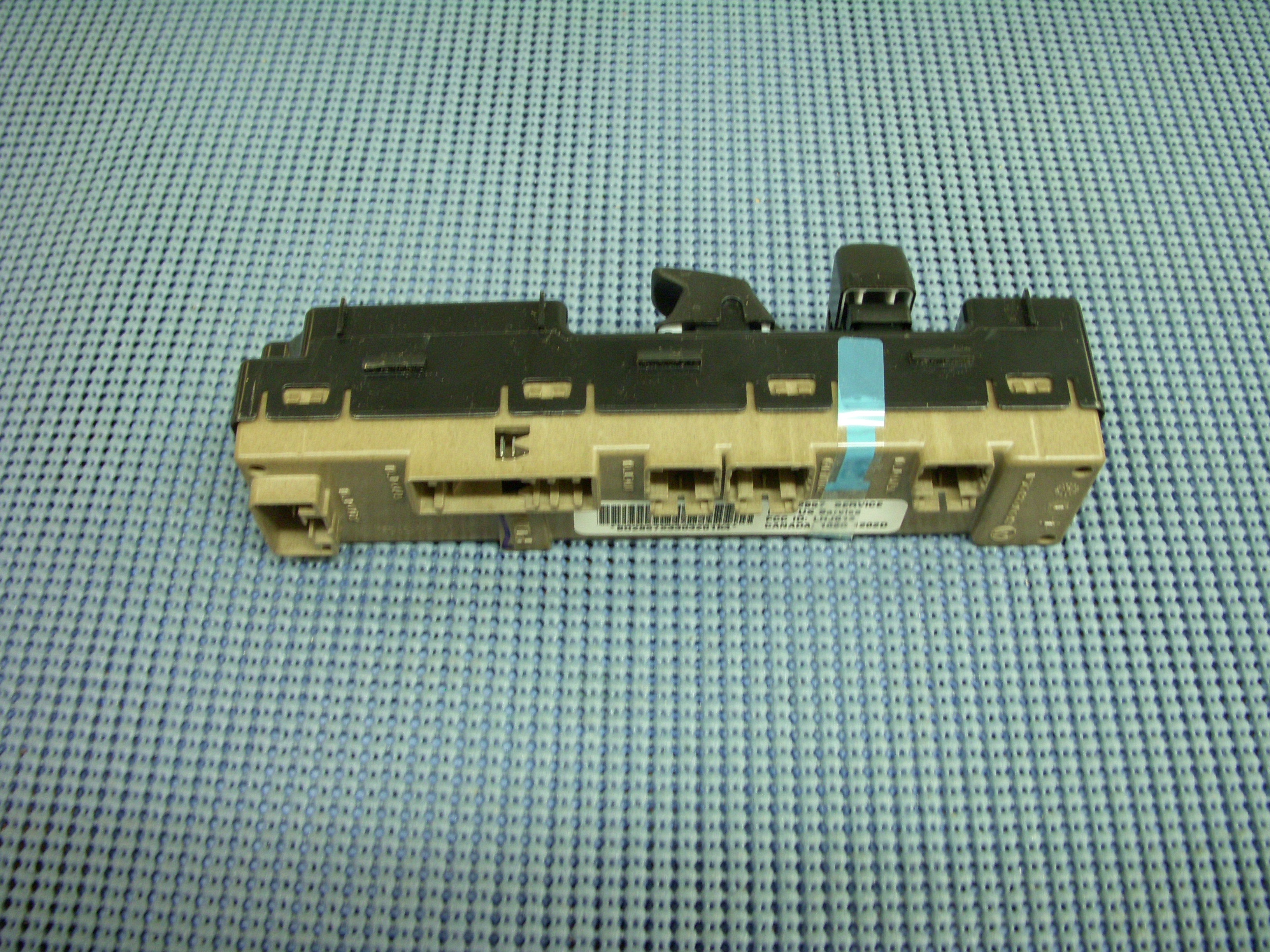 1999 - 2006 Chevrolet and GMC Truck Master Power Window Switch NOS # 15202857