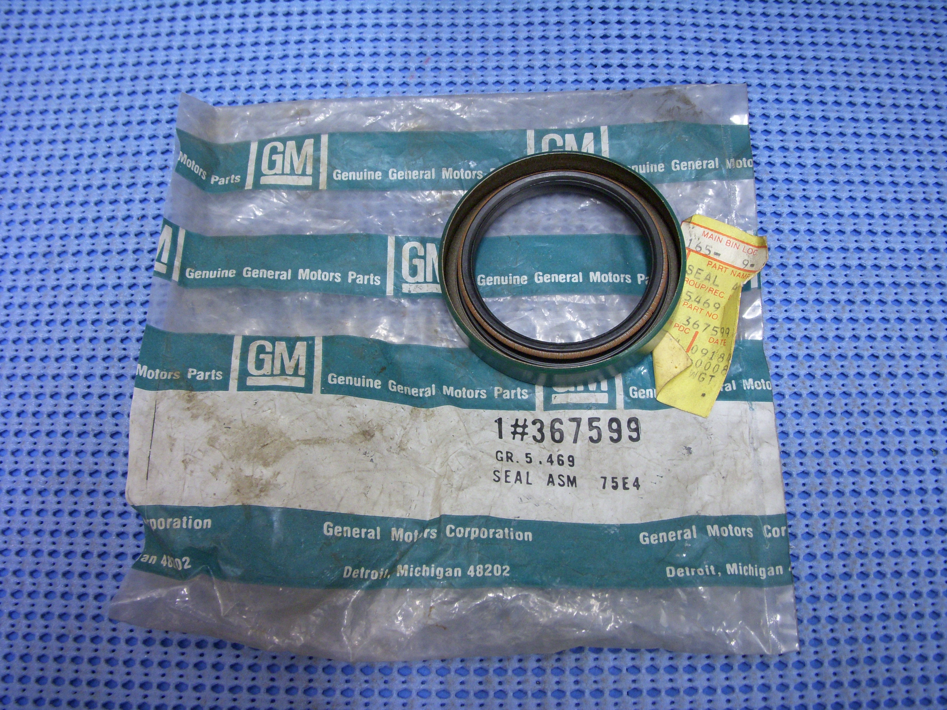1980 - 1987 GM Differential Drive Pinion Seal NOS # 367599
