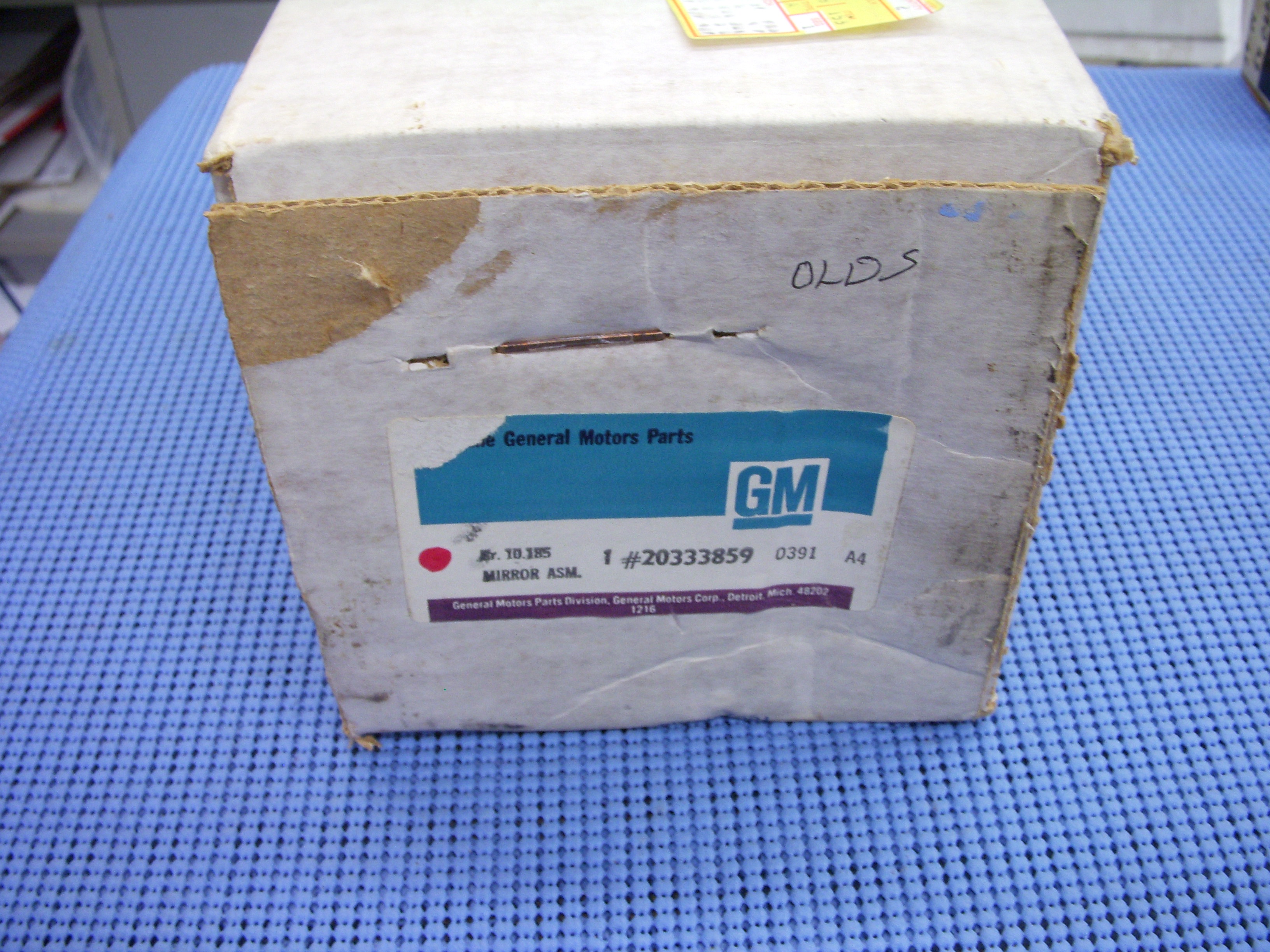 1982 - 1993 GM Left Hand Remote Control Mirror NOS # 20333859