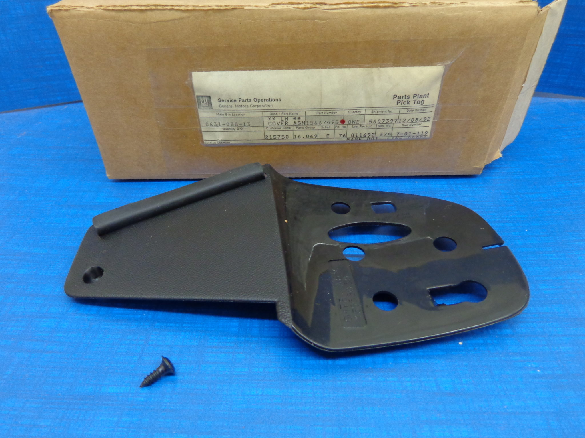 1982 1983 Chevrolet Pickup NOS Outside Rear View Mirror Support GM
