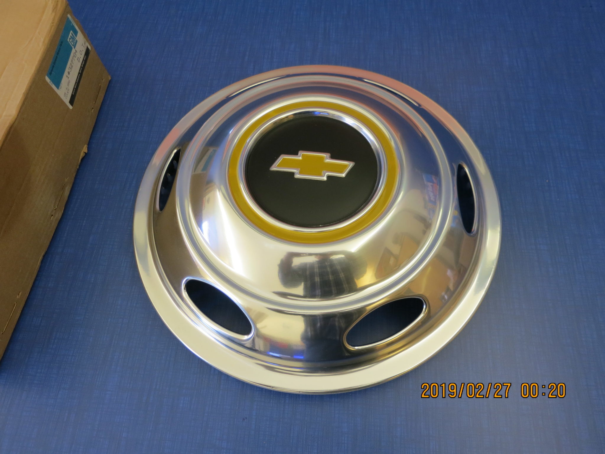 1973 1975 Chevrolet Pickup NOS Chrome Full Rear Wheel Cover GM
