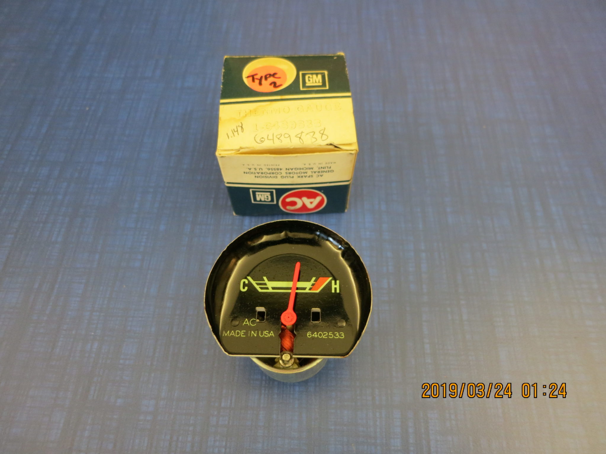 Chevrolet NOS 1967 - 1972 Pickup Temperature Gauge GM # 6489838